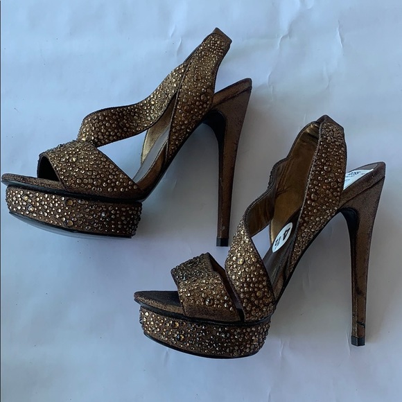 Gold Gem Heels - Picture 2 of 3